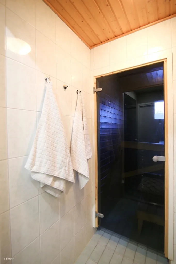 Bathrooms - Modern Flat with Sauna in Joensuu