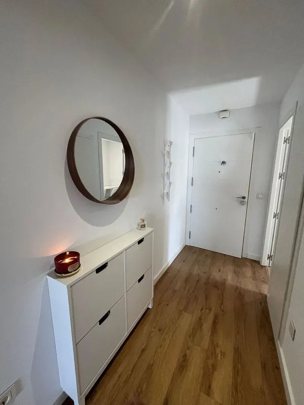 Esik - 3-Bedroom Apartment with Pool in Montequinto