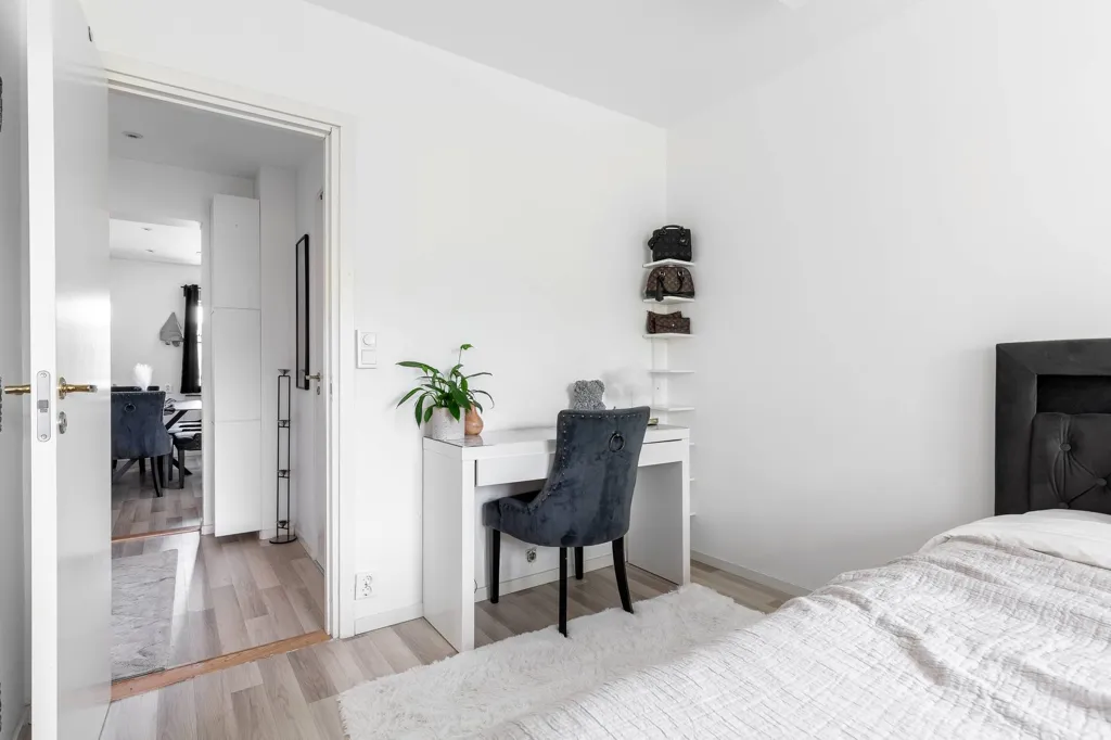 Magamistoad - Bright Apartment with Balcony in Stockholm