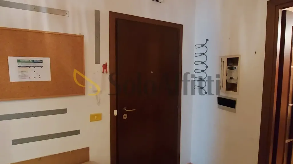 Ingresso - Spacious Trilocale with Outdoor Space in Ladispoli
