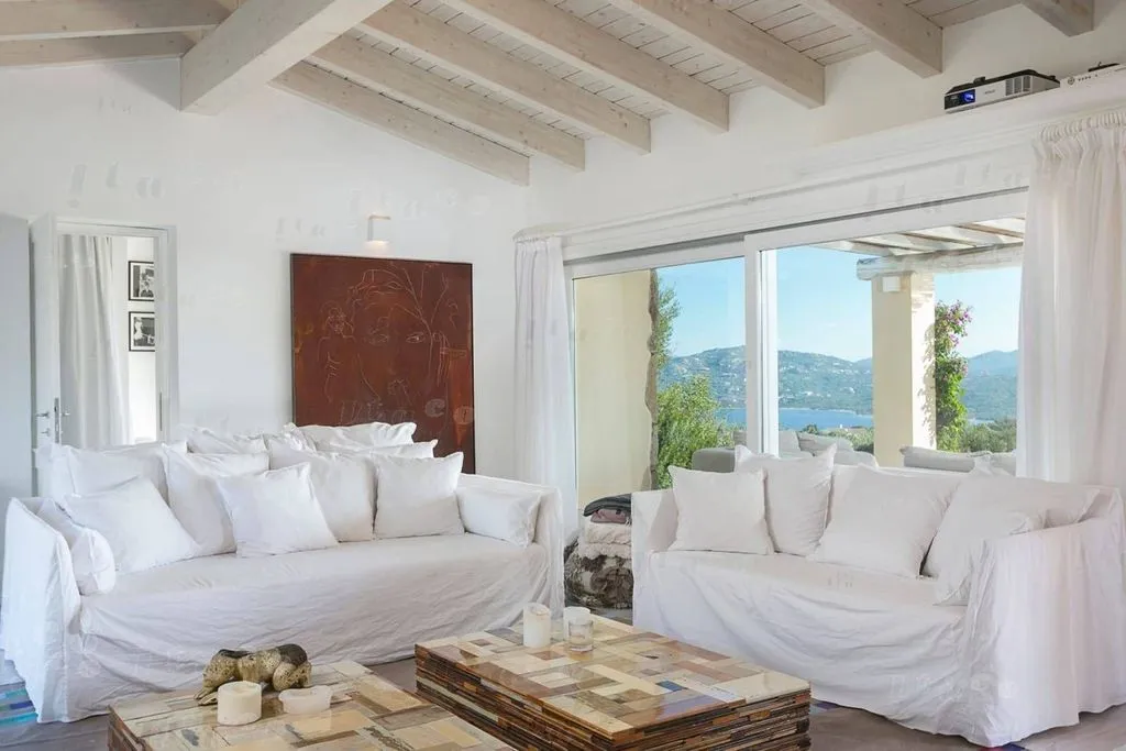 Elutuba - Luxury Villa with Pool in Cugnana Verde, Sardinia