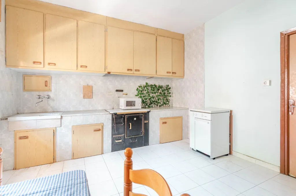 Cuisine - Apartment with Central Location in La Ara, Asturias