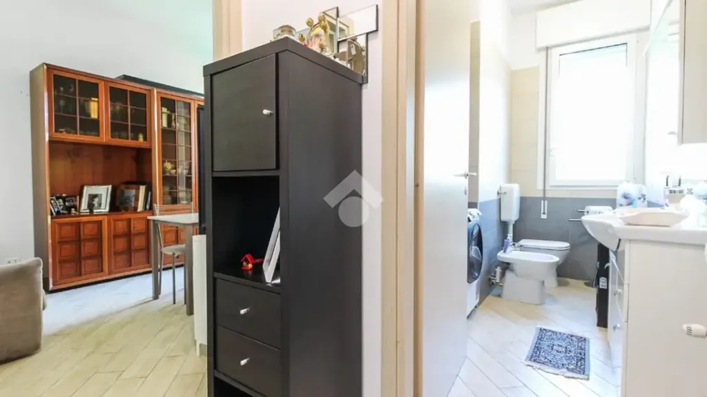 Vannitoad - Armed Two-Bedroom Apartment in Castenaso Centre