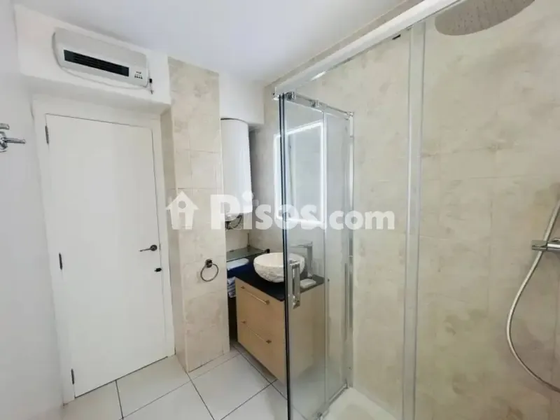 Bathrooms - Seafront Apartment with Terraces in Dénia