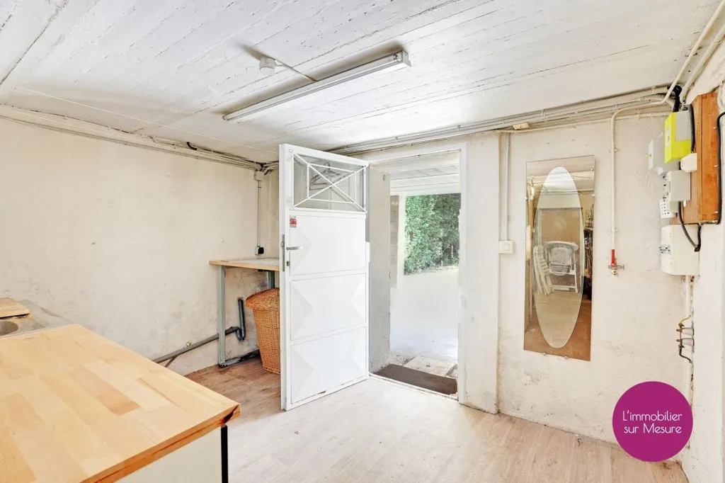Garage - House with Garden near RER E, Noisy-le-Sec