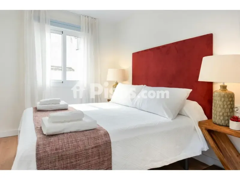Magamistoad - Bright Apartment with Central Heating in Alfalfa