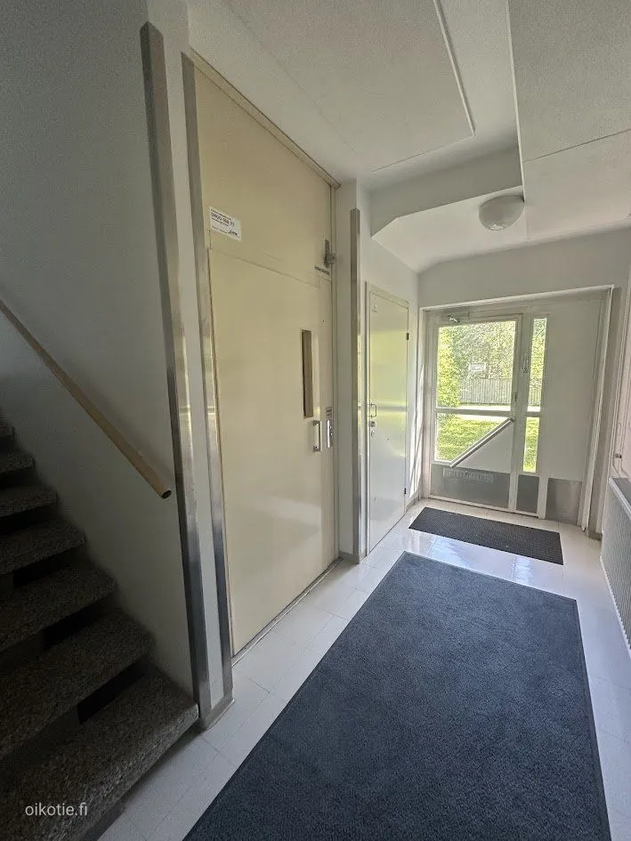 Entrée - Modern Apartment with Balcony in Kaijonharju, Oulu