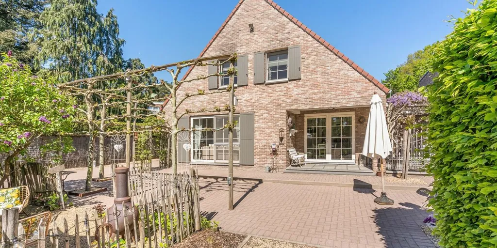 Välivaade - Detached House with Integrated Workspace in Genk