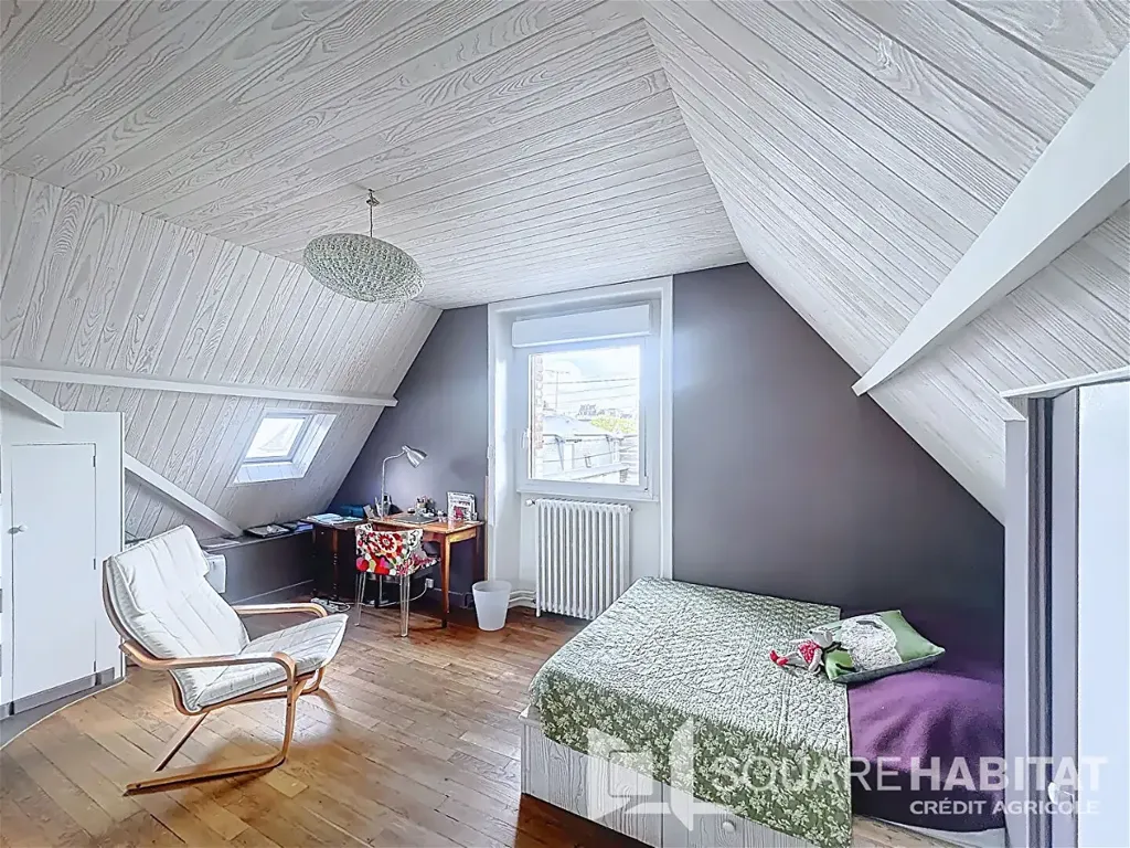 4-toaline maja asukohas Rennes
