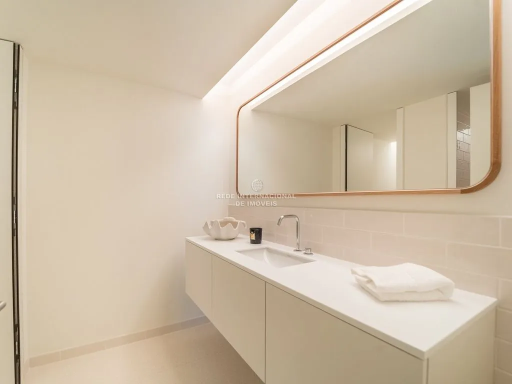 Bagni - T2 Apartment with River View in Vila Nova de Gaia