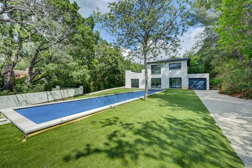 Piscina - Contemporary Villa with Pool in Roquevaire