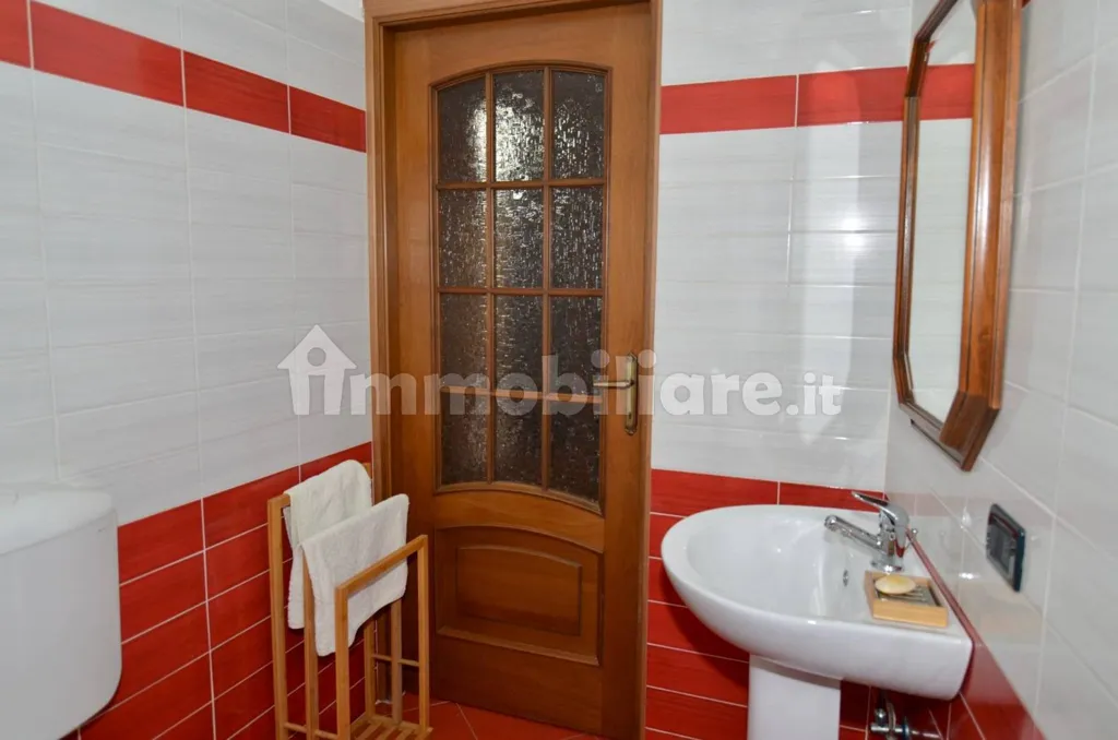 Vannitoad - Terraced House with Private Terrace in Levone