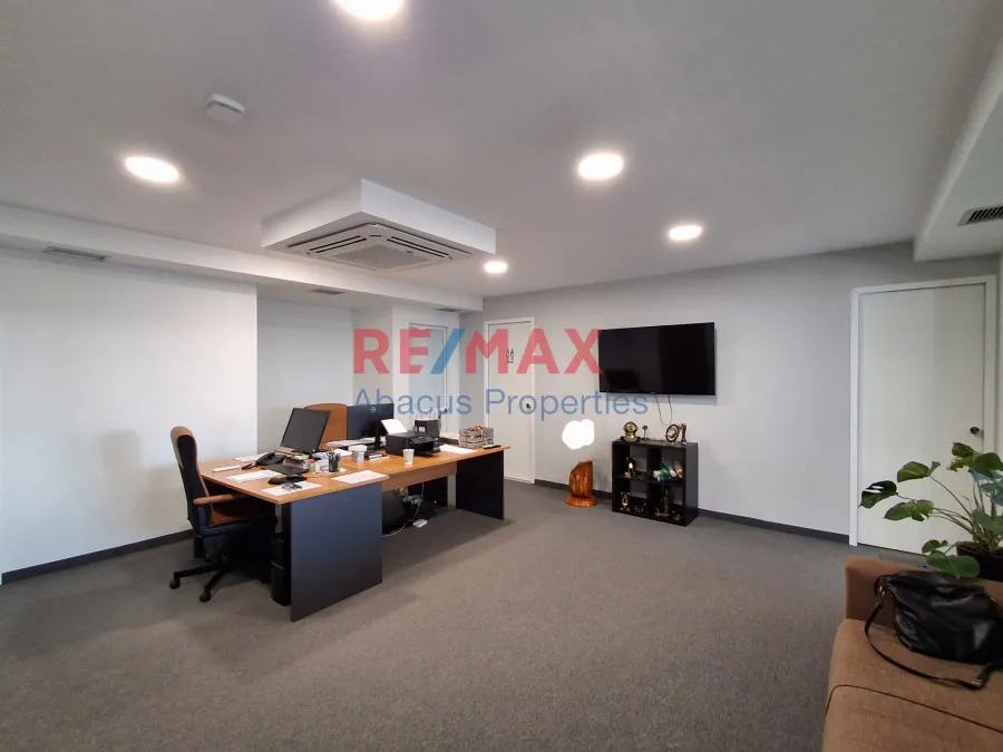 Studio - Commercial Space with Harbour View in Piraeus