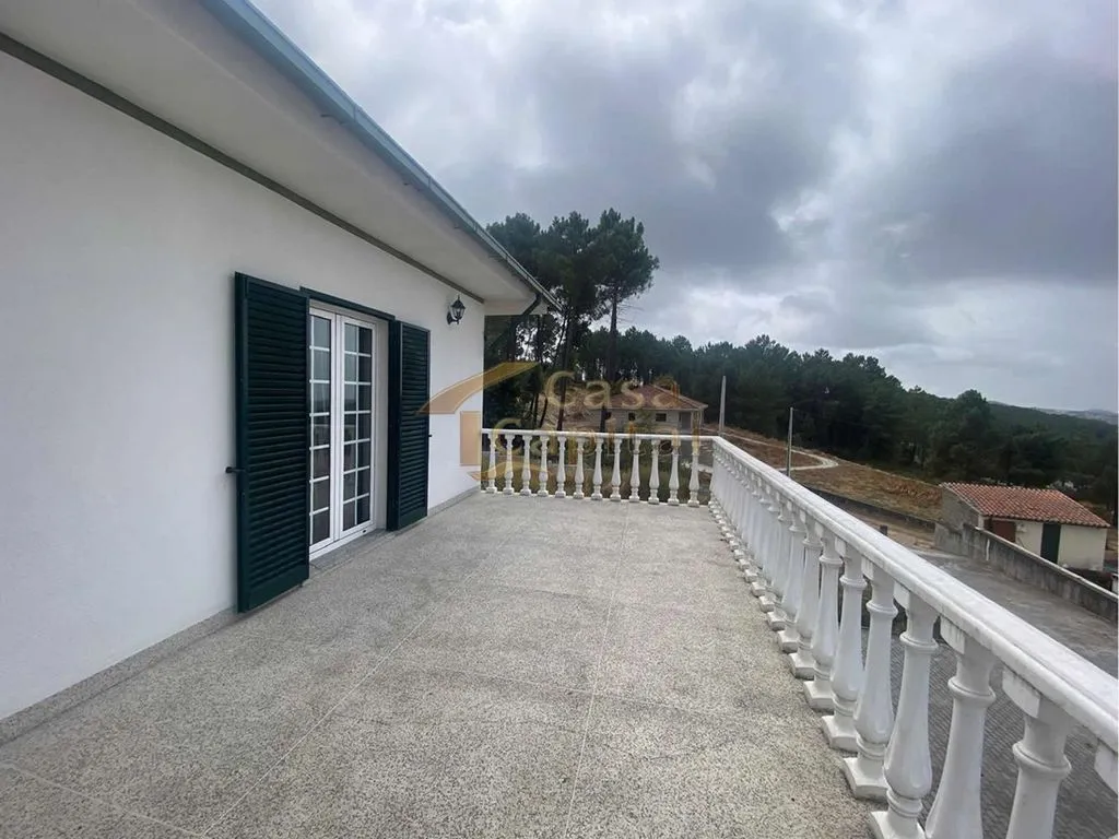 Terrass - Luxury House with City Views in Vila Real