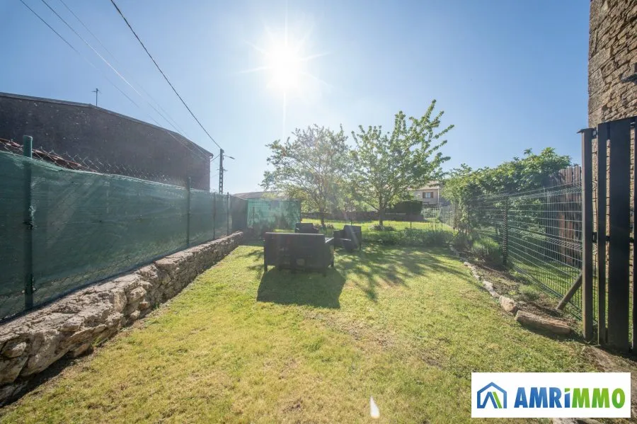 Jardin - Maison Rénovée avec Jardin à Mercy-le-Haut