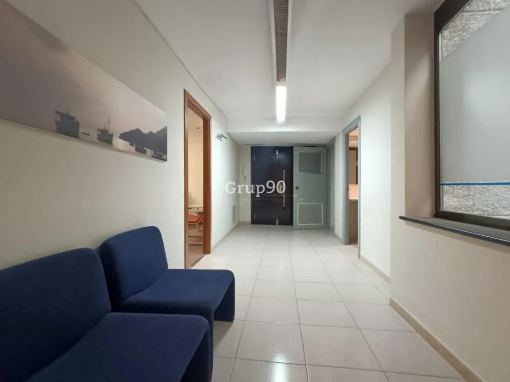 Esik - Office with Reception in Lleida's Euroforum