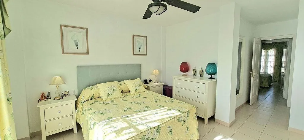 Magamistoad - Semi-Detached Villa with Pool in Chayofa