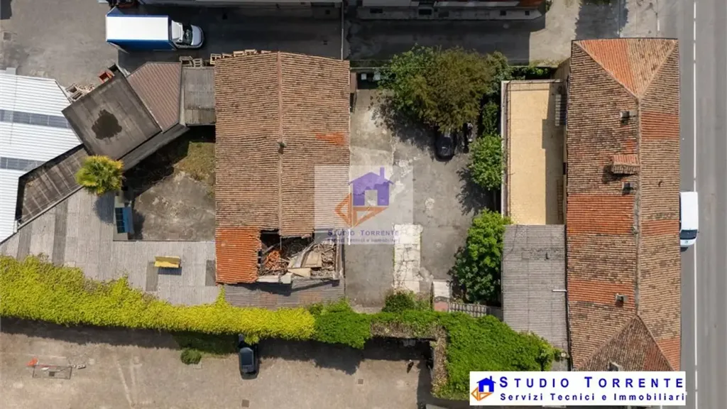 Õhuvaade - Bifamiliar Villa with Terrace in Cormano, Milan
