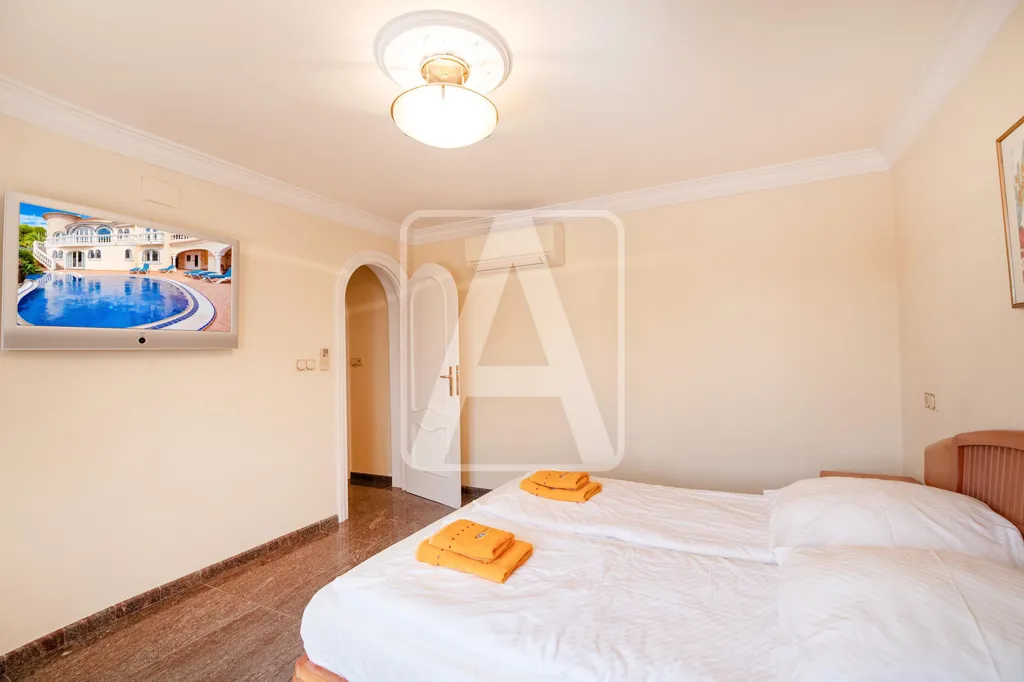 Chambres - Luxury Villa with Sea Views in Benissa