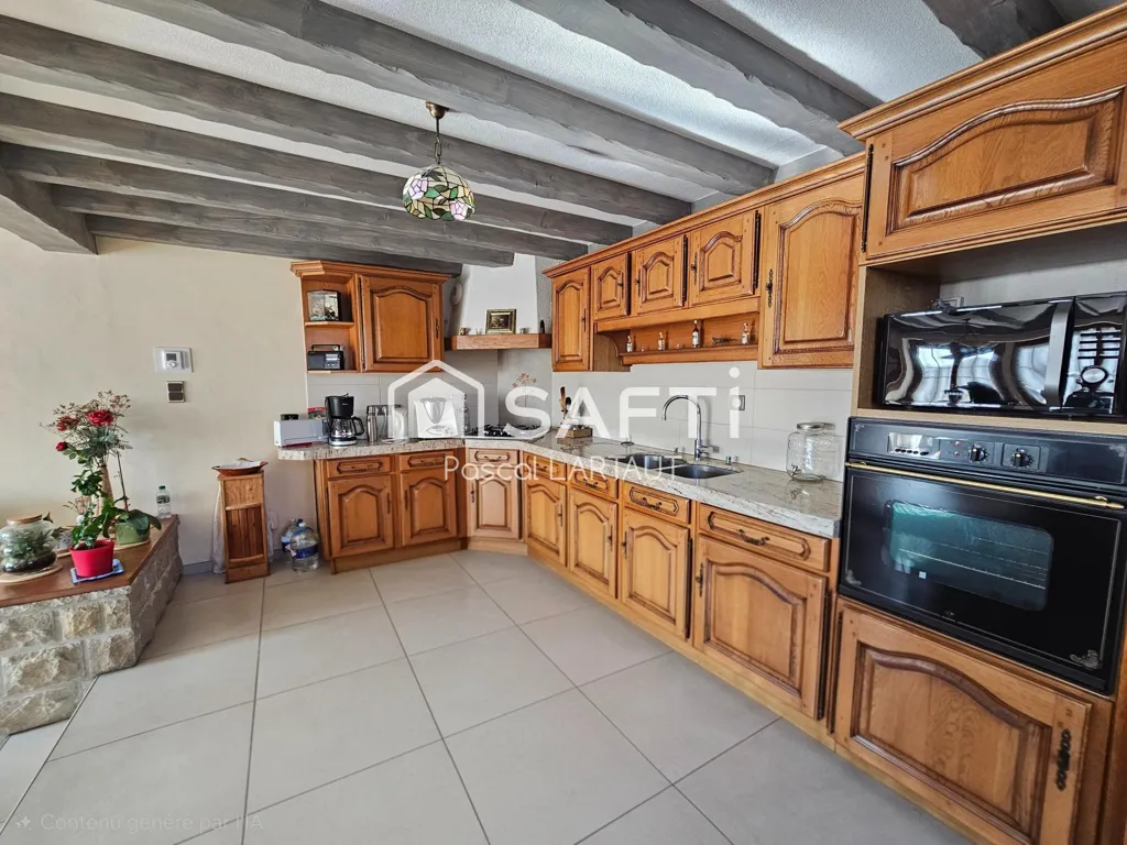 Cuisine - Maison avec Maison Secondaire à Plasne