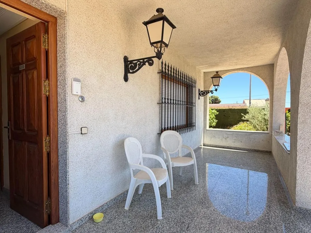 Terrass - Chalet with Pool and Terrace in La Puebla