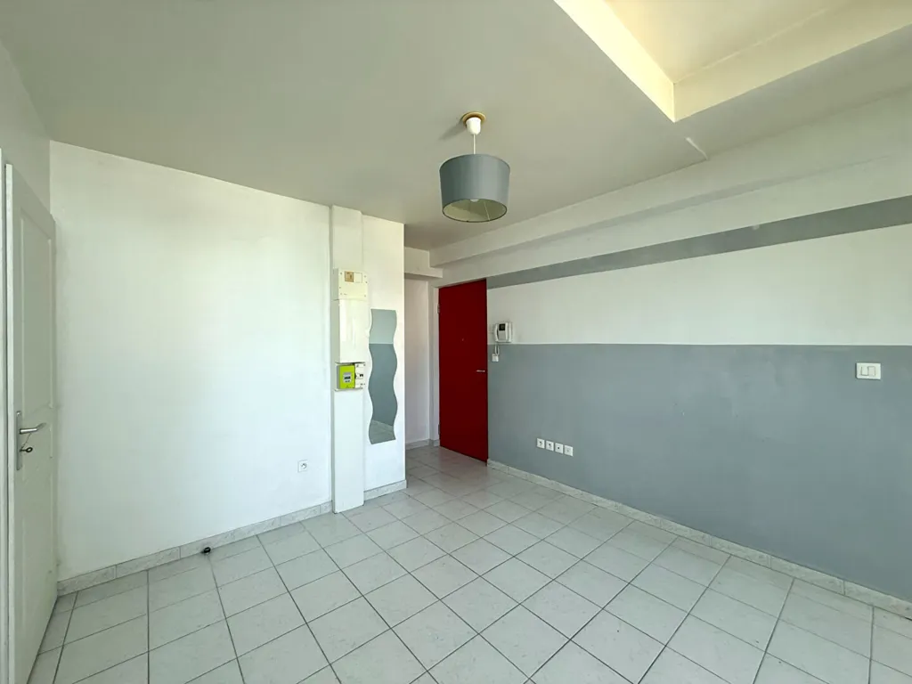 Pièces - Appartement T2 avec Balcon Centre-Ville Magny-Les-Hameaux