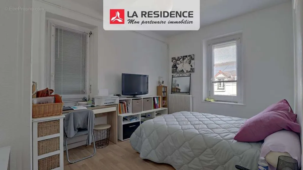 Chambres - Immeuble de Caractère avec Jardins à Les Andelys