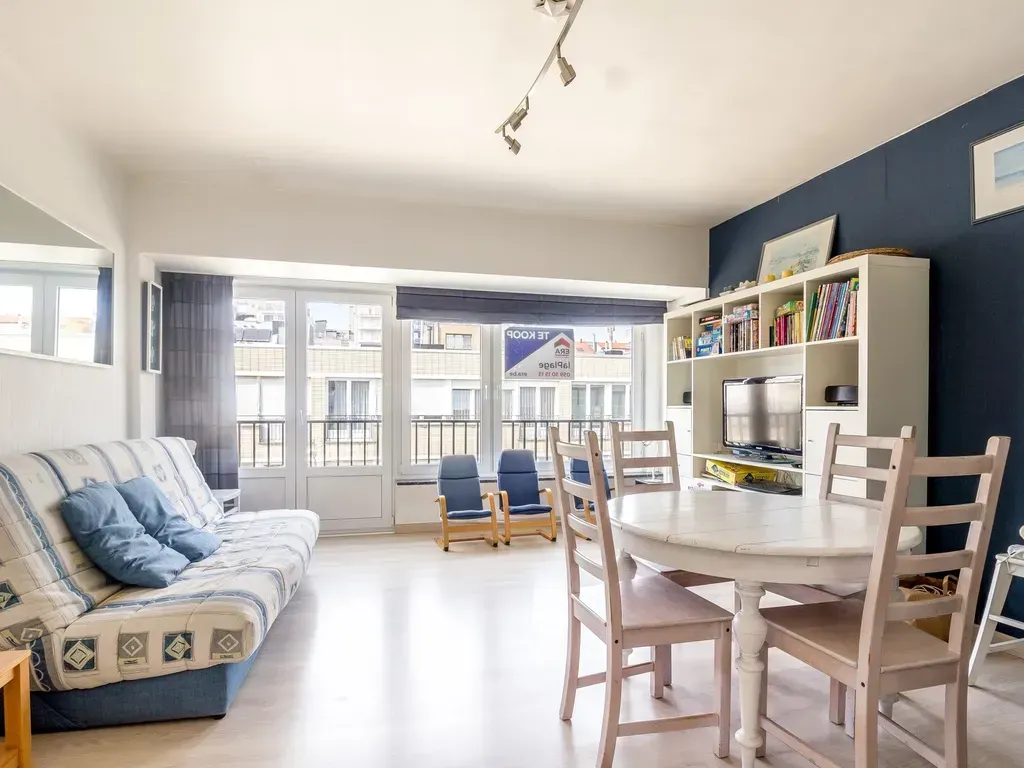 Elutuba - Bright Apartment with Seafront Proximity in Westende