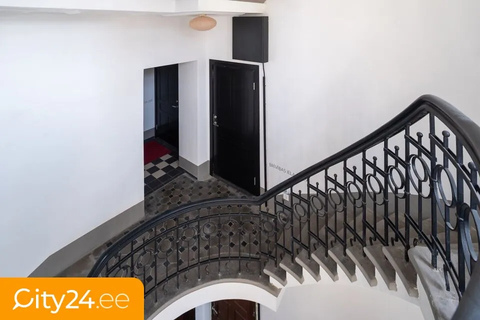 Pièces - Renovated Flat with Stone Facade in Riga Centre