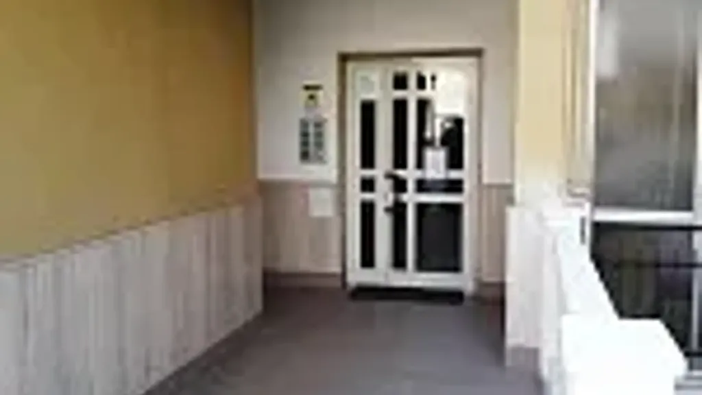 hallway_entrance