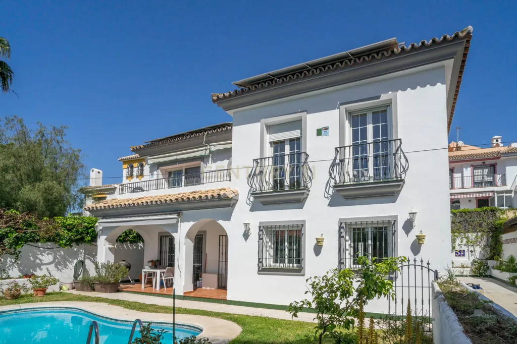 Extérieur - Chalet with Pool and Terrace in Fuengirola