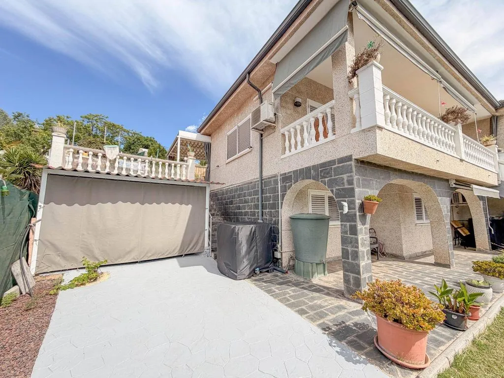 Extérieur - Luxury House with Pool in Castellbisbal