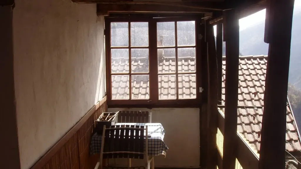 balcony