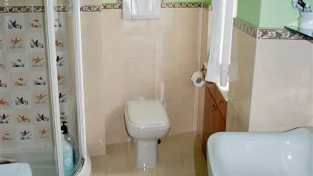 Salles de bain - Luxury Apartment with River View in Pontassieve