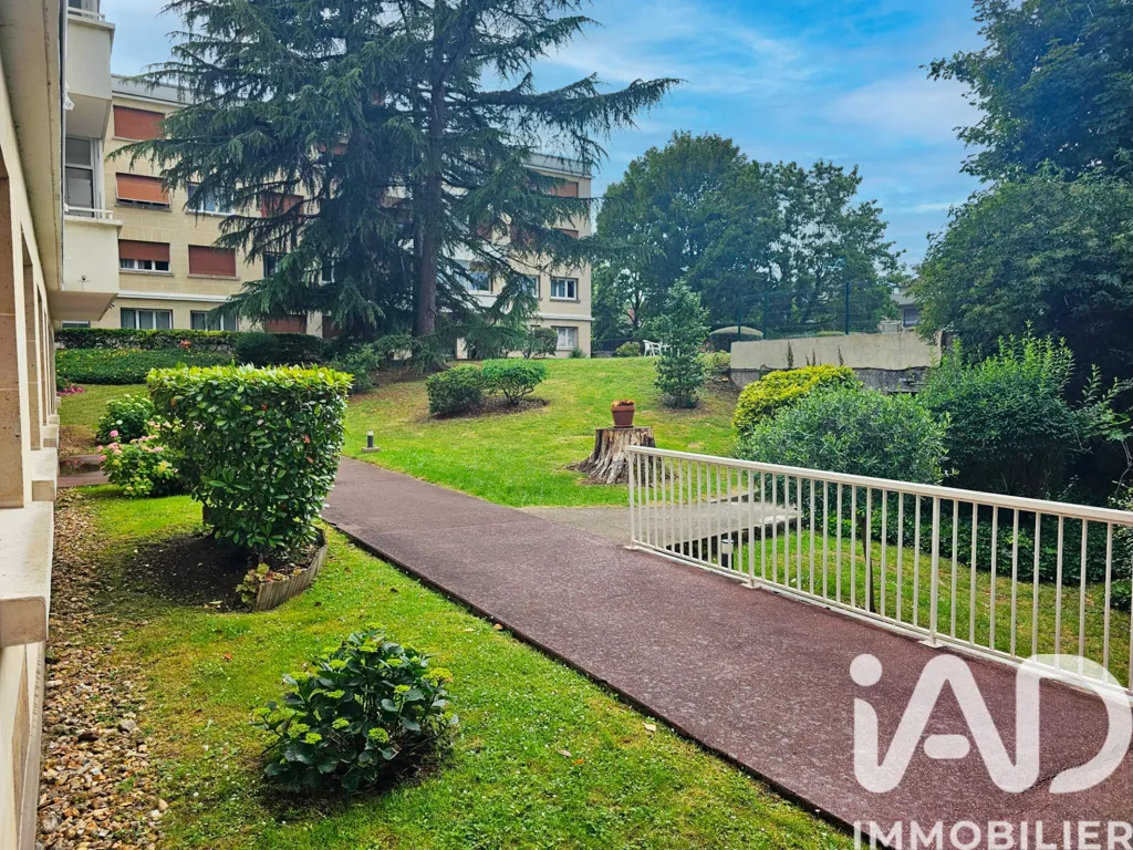 Jardin - Appartement Atypique avec Souplex à Créteil