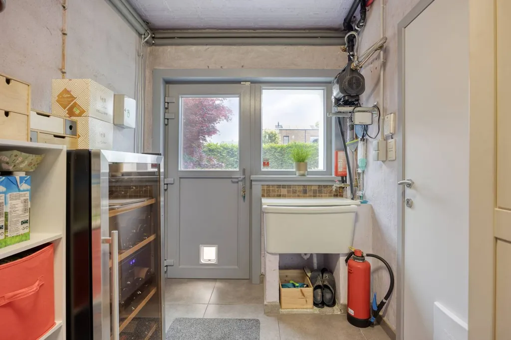 Pesuköök - 3-Bedroom House with Terrace in Eeklo Centre