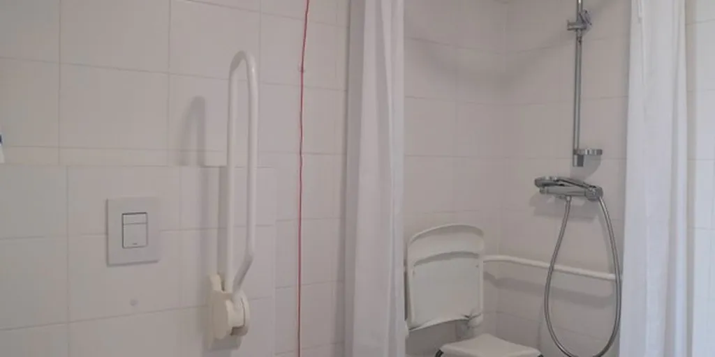 Salles de bain - Appartement Assisté avec Terrasse à Wellen