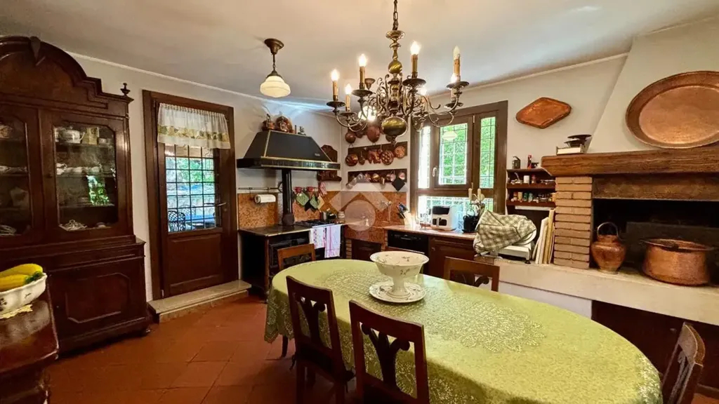 Sala da pranzo - Historic Villa with Pool in Sona