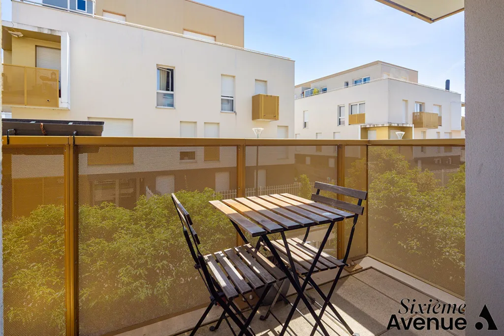 Balcon - Appartement 2 Pièces avec Balcon à Bezons