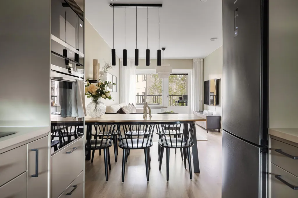 Salle à manger - Modern Apartment with Extra Study in Björkalund
