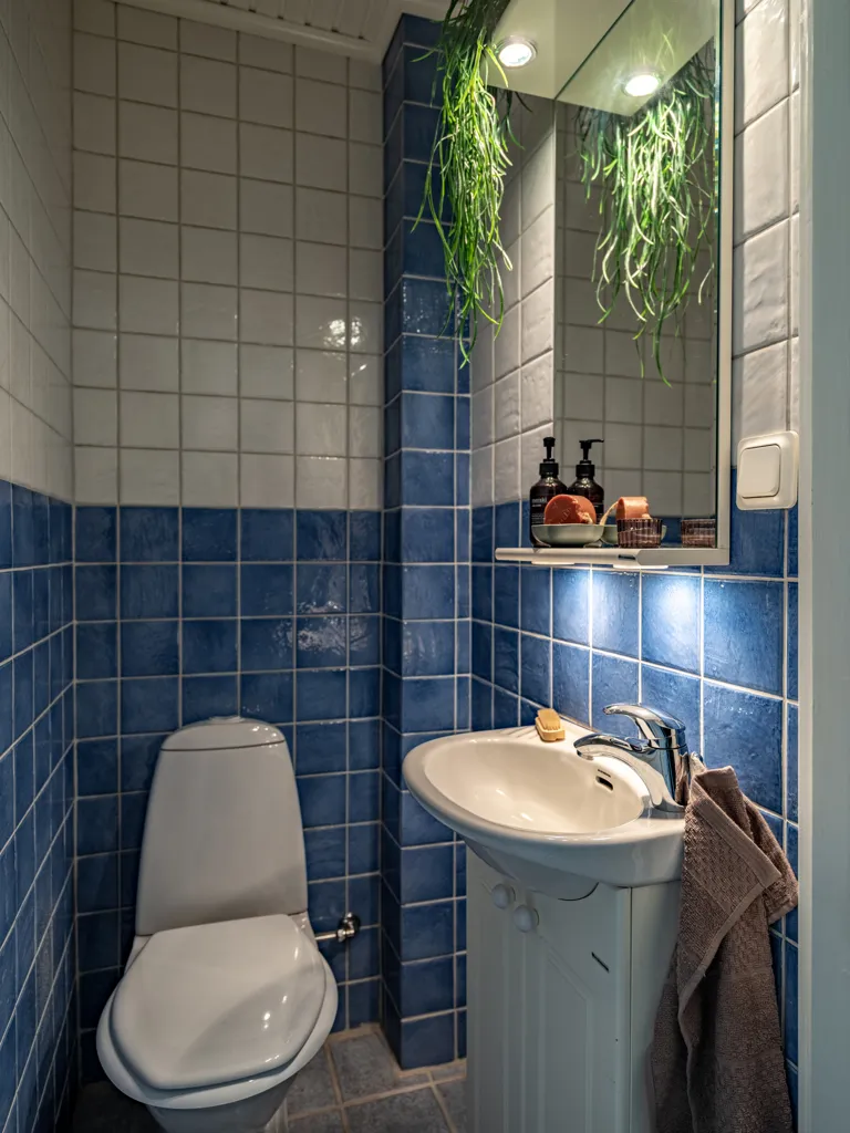 Salles de bain - 40s Villa with Garden in Enebyberg