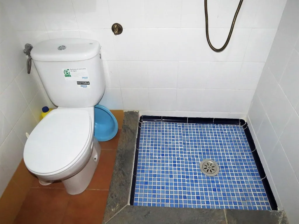 Bagni - High-Quality Mountain Cortijo with Spring in Válor