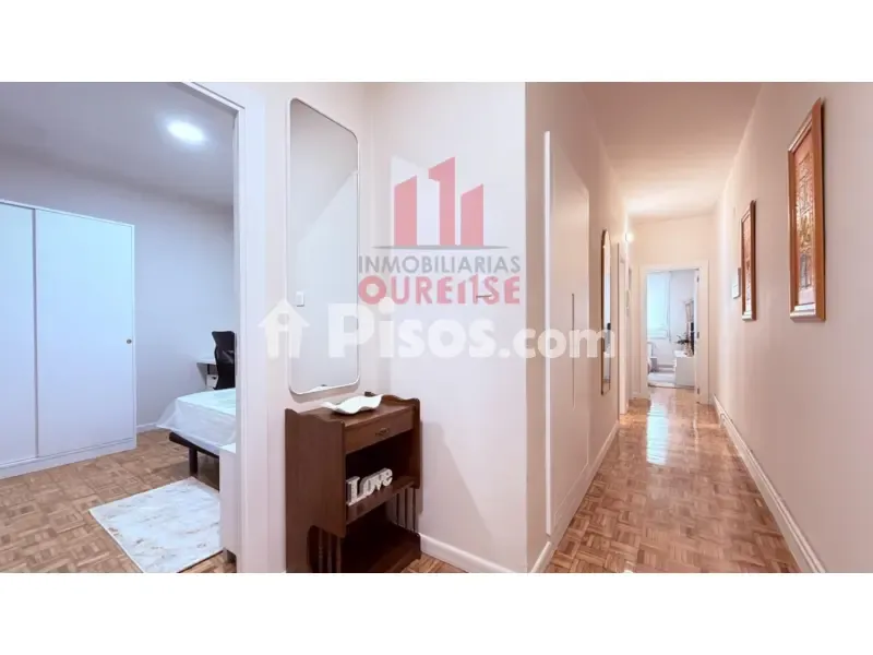 Esik - Student-Friendly Flat with Balcony in A Ponte