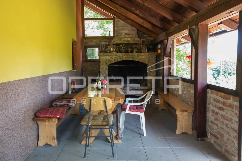 Terrace - Detached House with Forest View in Kelemen