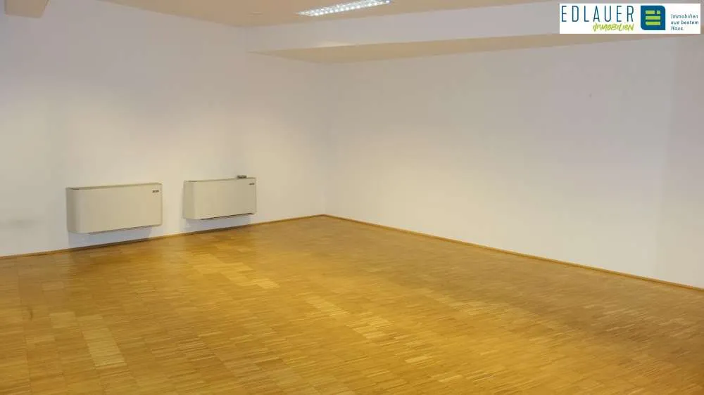 Pièces - Office with Private Garage in Gumpendorfer Straße