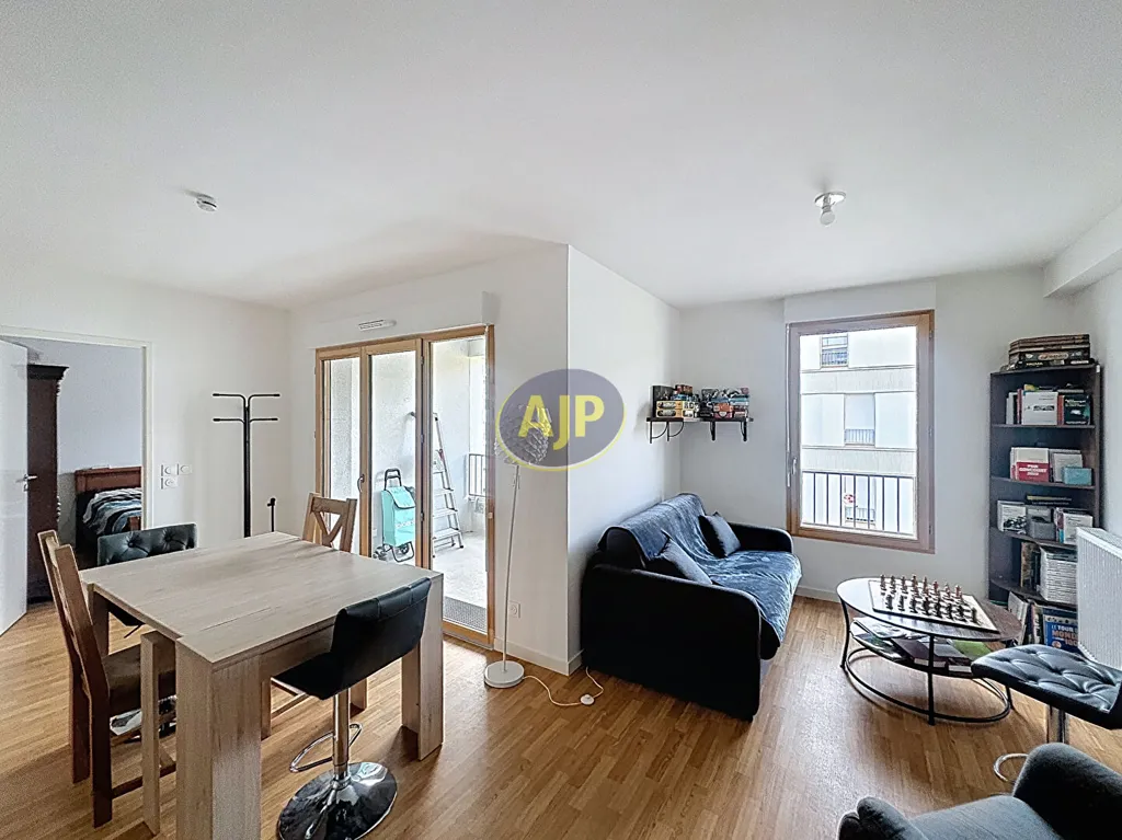 Séjour - Appartement avec Extérieur dans le Grand-Parc à Bordeaux