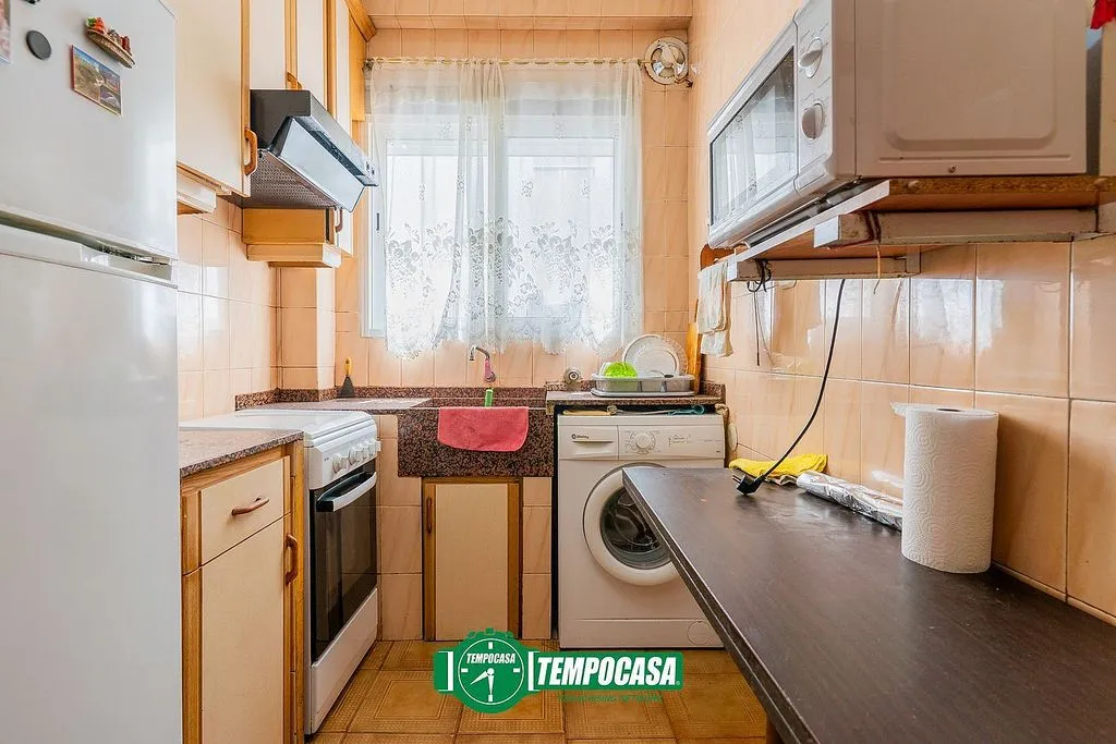 Köök - Apartment with Balcony in Ayora, Valencia