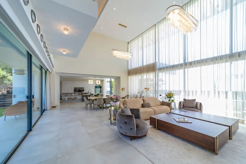 Elutuba - Luxury Villa with Golf Course Views in Los Arqueros