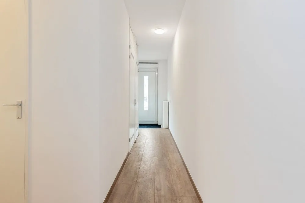 hallway_entrance