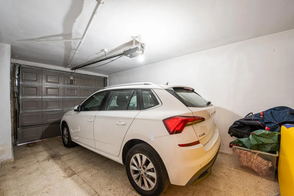 Garage - Chalet with Pool and Terrace in Seghers